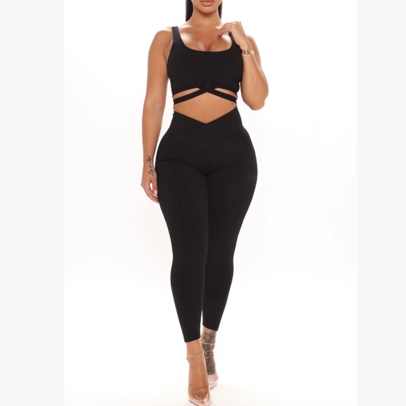 ✨Brand New Black Legging Set, Small✨ - Picture 1 of 4
